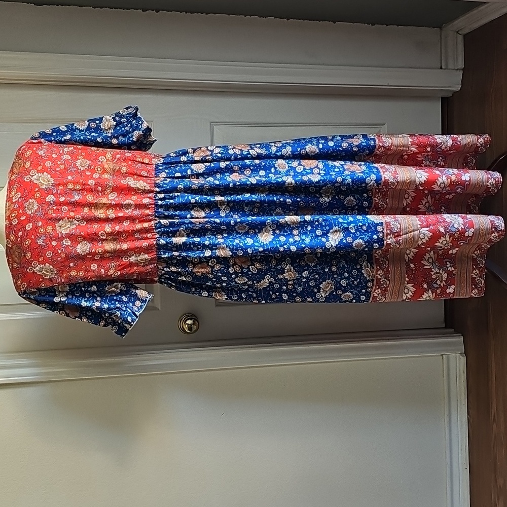 SHEIN Red and Blue Floral Dress - Picture 5 of 8